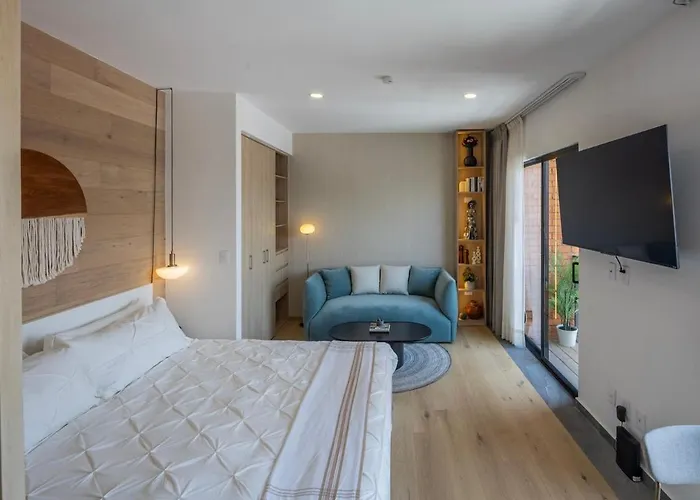 Refined Spacious Studio, Ac, Balcony, Pool & Gym Apartment