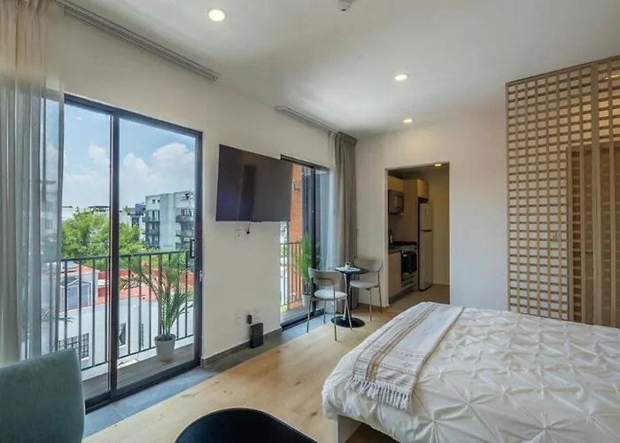 Refined Spacious Studio, Ac, Balcony, Pool & Gym Apartment *